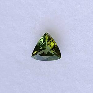 ナイジェリア産 グリーントルマリン ルース 0.39ct トリリアントカット