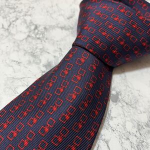 1円 美品 GUCCI グッチ 即日発送 シルク 絹 総柄 ハイブランド 超高級 紳士服 ブランドネクタイ ネイビー GG柄 シマ柄