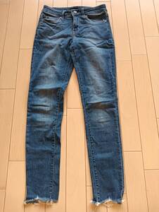 23（58.5㎝）★UNIQLO JEANS★デニム★スキニーパンツ★ストレッチパンツ★切りっぱなし★ストレッチ性有り★ユニクロ