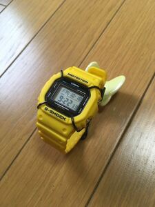 ★美品 G-SHOCK DW-5600 REC イエロー 3229 プロテクター 強化ガラス スピード ジーショック 腕時計 黄色 復刻 CASIO カシオ DW5600 5600 