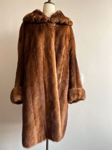 【16A】ミンクsaga mink■着丈95cm■レアカラー■ 裾周囲180cm フィッシュテールデザイン■ ミンク毛皮コート 美品 袖の長さは調節可能