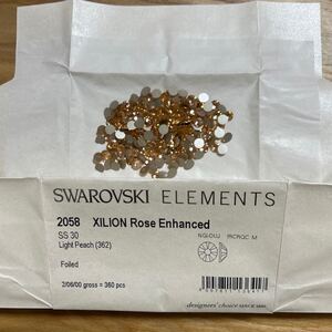 SWAROVSKI スワロフスキー　2058 ライトピーチ　SS30 200個