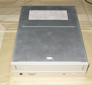 ★Akai CD3000XL CD-ROM DRIVE Toshiba XM-5701B★OK! !★Made in JAPAN★