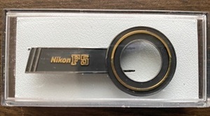 Nikon　F5　ルーペ付き　ネクタイピン