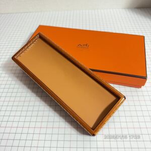 1000円〜　極美品　HERMES エルメス　ウッド　木製　ステッチモチーフ　ペン置き　トレー　箱あり　送料無料