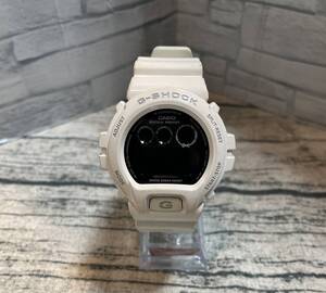 CASIO G-SHOCK DW-6900NB クォーツ 腕時計/中古/電池切れ