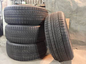 9-9.9分山 BLIZZAK ブリザック VRX 2 225/50R18 BRIDGESTONE(ブリヂストン) 個人宅配送不可 愛知交換可 中古スタッドレス4本 318-96