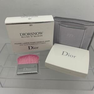 Christian Dior クリスチャンディオール スノーブラッシュ　パウダー　001 フェイスカラー チーク　2202036