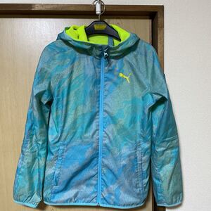 PUMAナイロンパーカーLサイズ