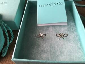 TIFFANY & Co. ティファニー リボン ピアス