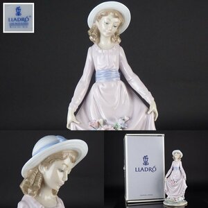 【扇屋】リヤドロ 花のバスケット 高さ 約25cm 幅 約10.5cm×約12cm LLADRO フィギュリン 女性 花籠 人形 西洋 アンティーク 置物 F-2