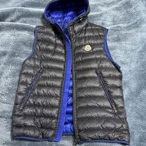 MONCLER ダウンベスト フード