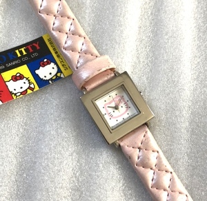 ハローキティ CITIZEN コラボ 時計 日本製 キティちゃん 稼動品 PINK スクエア ウォッチ 限定 好きに も HELLO KITTY シェア 共用