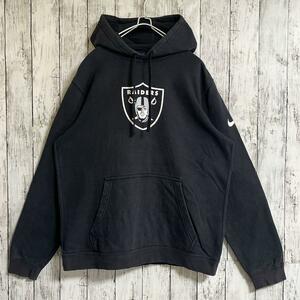 NIKE ナイキ NFL RAIDERS レイダース プルオーバーパーカー L 黒 スウッシュロゴ フーディー HTK4656