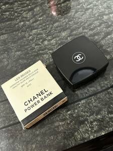 希少？　レア？　美品　CHANEL シャネル コンパクトミラー　USB パワーバンク　充電器　モバイルバッテリー