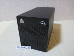 T-05225 / ThunderBay4 mini / Thunderbolt3 / 2.5インチ / HDD・SSDドライブケース / 通電のみを確認 / 鍵あり / 60サイズ / ジャンク扱い