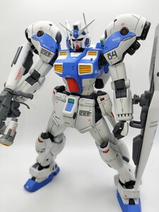 RE/100 RX-78GP04G ガンダム試作4号機 ガーベラ 改修塗装済完成品ガンプラ（一部難あり）