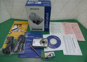 ★6724 中古 美品 動作品 SONY Cyber-shot DSC-S500 コンパクトデジタルカメラ 海外版と思われます 日本語表記無し