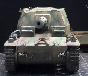 1/35 ドイツ軍 WW.II ドイツ軍 IV号a型10.5cm対戦車自走砲「52口径10.5cm野戦加農砲K18装甲自走砲」 デッカー・マックス 制作完成品