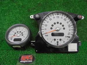 8FK4621 CAC2)) BMW ミニ GH-RA16 2006年 純正 スピードメーターパネル+タコメーター　6211-6978318　走行距離90396