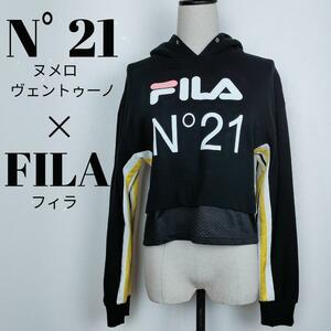 【a006】N°21 ヌメロ ヴェントゥーノ FILA コラボ パーカー ロゴ