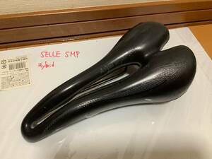 サドル　SELLE SMP Hybrid ブラック　黒　ロードバイク　シート