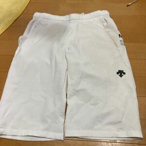 デサント　MOVESPORTS ショーツ