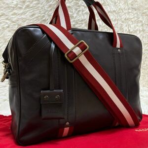 極美品 BALLY バリー メンズ ビジネスバッグ ブリーフケース 2WAY トート トレインスポッティング 斜め掛け A4 レザー ブラウン チャーム