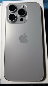 Apple iPhone 15 Pro 250gb SIMフリー ナチュラルチタニウム 美品