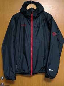 マムート MAMMUT ゴアウインドストッパー 中綿 防風撥水 ジャケット 希少 XL 黒 中古 国内正規