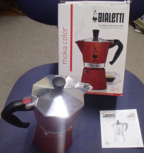 Bialetti (ビアレッティ) モカエキスプレス 6カップ用 直火式 ( コーヒーメーカー エスプレッソメーカー)未使用