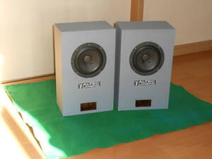 ＡＬＴＥＣ　ＣＦ２０４－８Ａ　バスレフエンクロージャー付き　　良音　　ペア