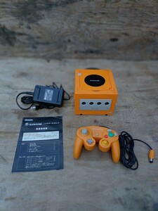 ニンテンドー ゲームキューブ オレンジ 日本版 箱つき Nintendo GC Orange region-J ソフト2点付き GAME CUBE GAMECUBE