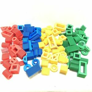 # 知育玩具 積み木 ブロック 赤 黄色 青 緑 パズル 玩具 おもちゃ 収納袋 ホビー 部品 パーツ 中古品 #C30052