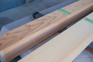木曽桧 ヒノキ（天然材） と吉野杉 2本で50200円 角材 材木 木材 新品