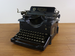 ROYAL ロイヤル TYPE WRITER タイプライター Co. N.Y.U.S.A アンティーク レトロ 趣味 コレクション コレクター 003FCKFY95