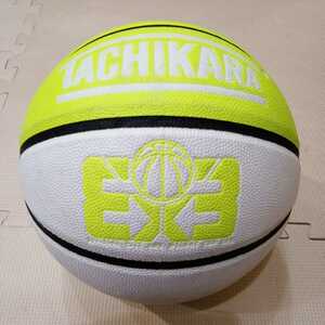 使用品 バスケットボール6号 ウエイト7号 合成皮革「TACHIKARA タチカラ 3X3仕様」(検) molten MIKASA SPALDING