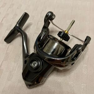 SHIMANO　シマノ　スピニングリール　20 ツインパワー　2500SHG ボディのみ　中古　部品取り　送料無料