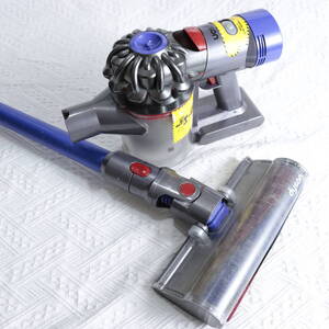 1円！動作OK！【超特価！！dyson】ダイソンV7 fiuffy スティッククリーナー 掃除機 充電式 コードレス サイクロン式 ハンディークリーナー