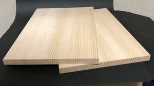 天然木スプルス板材2枚300×199×13.8端材 木材 素材　工作　工芸　貼り付け　日曜大工　ハンドクラフト