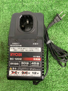 【中古品】RYOBI 12Vバッテリー充電器 BC-1202 / IT0BGS0F7J28