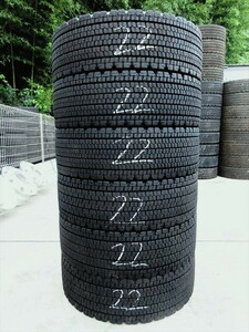 送料無料　スタッドレス　245/70R19.5　BS　W900　2022年製　6本セット　10～12mmぐらい　4軸低床等