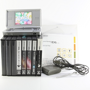 【Nintendo DS Lite　USG-S-VA　pokemon】【グロスシルバー DSライト】【ポケモン ホワイト ブラック 他　計8本付】任天堂 動作確認済