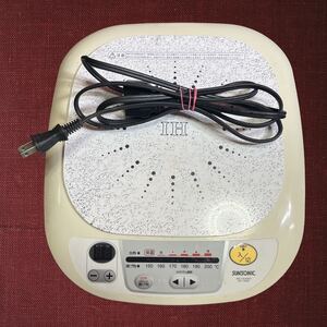 （中古品）SUNSONIC IH 電磁調理器 SIC-1400B(オワイト)。