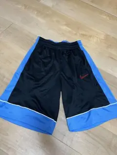 NIKE ナイキバスパン　ハーフパンツ