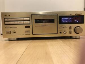 【中古】TEAC ティアック ステレオ カセットデッキ V-1030 ３ヘッド