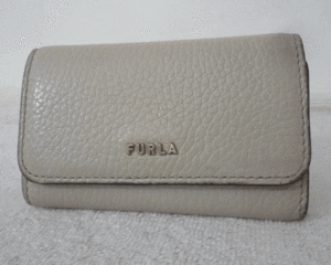 フルラ　FURLA　レザー　グレー系　４連　キーケース