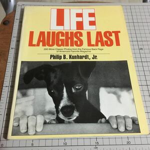 洋書（英語）／ ユーモア写真集 『Life Laughs Last』 ／ 1989年 発行 ／ Time Inc. 刊（米国）