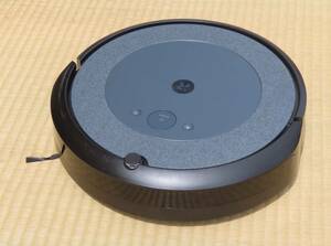 ルンバ iRobot Roomba i3 　お掃除ロボット 本体＋付属品完備　動作良好