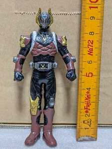 仮面ライダー龍騎 より 仮面ライダーインペラー ソフビ 同梱可（送120円～